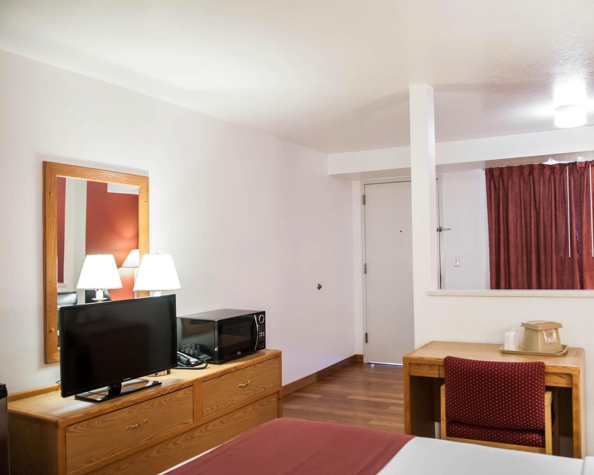 Lodge Econo Old Town